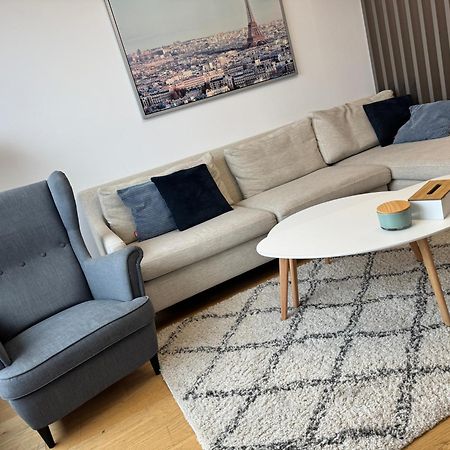 Downtown Charm With Free Parking Spot Bratislava Exterior foto